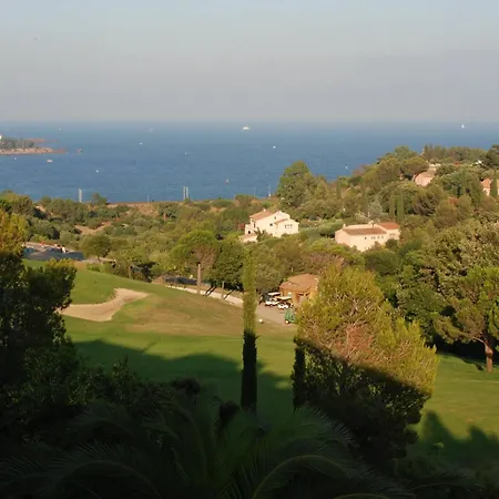 With 2 Bedrooms In Agay, With Wonderful Sea View, Pool Acces