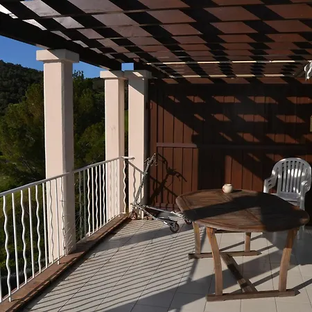 With 2 Bedrooms In Agay, With Wonderful Sea View, Pool Acces Saint-Raphael (Var)