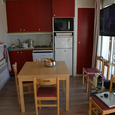 With 2 Bedrooms In Agay, With Wonderful Sea View, Pool Acces *
