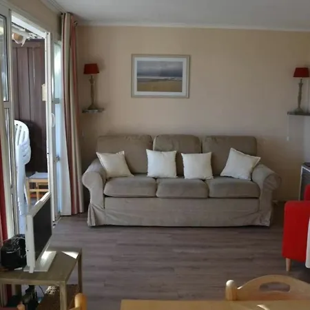 Apartment With 2 Bedrooms In Agay, With Wonderful Sea View, Pool Acces Saint-Raphael (Var)